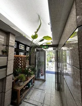 新富Mビルの外観