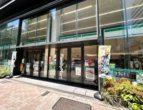 ファミリーマート
