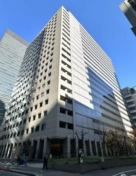 アーバンネット大手町ビルの外観