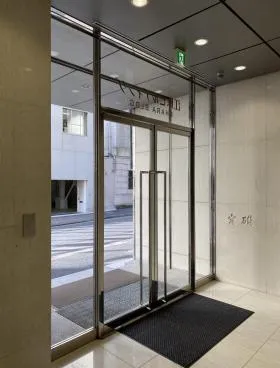 江原ビルの外観