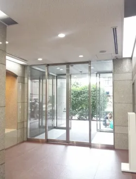神田パークプラザの外観