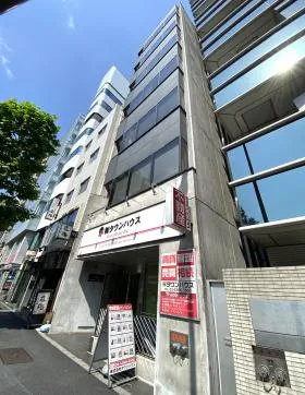 SEN四谷ビルの外観
