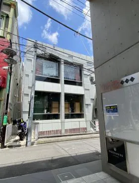 CURRENT表参道の外観