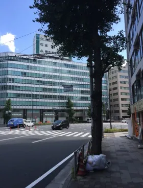 A-フロント芝二丁目ビルの外観