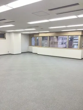 A-フロント芝二丁目ビルの外観