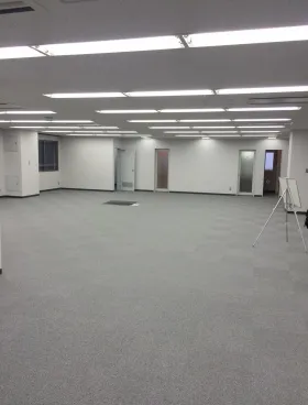 A-フロント芝二丁目ビルの外観
