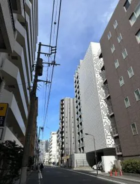 WHARF神田三崎町ビルの外観