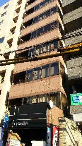 虎ノ門RICHビルの外観