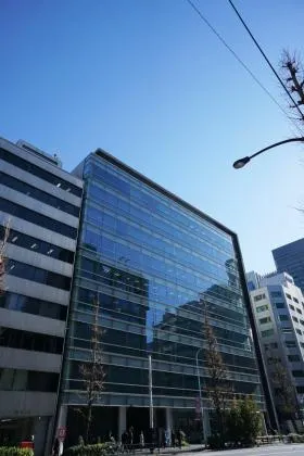 セントラル新大手町ビルの外観