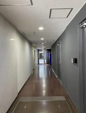 飯田橋駅東口(こころとからだの元氣プラザ)ビルの外観
