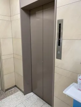 第二プレシーザビルの外観