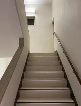 第二プレシーザビルの外観