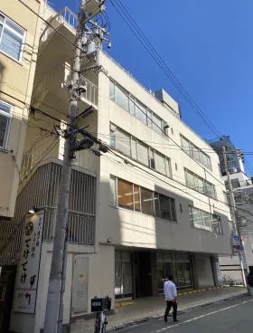 第二プレシーザビルの外観