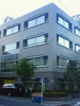 研究社富士見ビルの外観