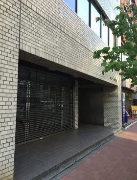 第2一松ビルの外観