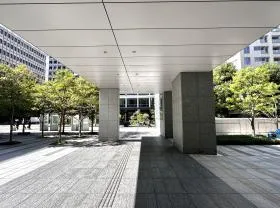JA共済ビルの外観