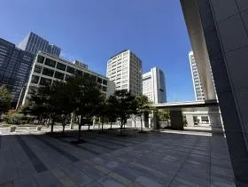 JA共済ビルの外観
