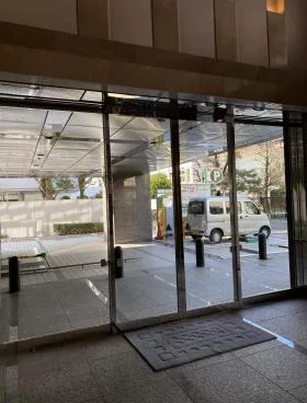 六番町学園通ビルの外観