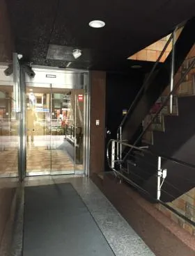 柏屋ビルの外観