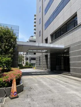 恵比寿スクエアビルの外観