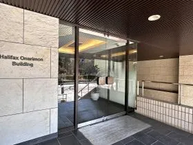 ハリファックス御成門ビルの外観