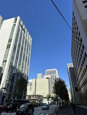 興和西新橋ビルの外観