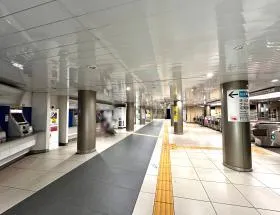 東京メトロ銀座線「外苑前駅」