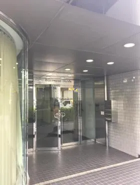 バティマン・イケダビルの外観
