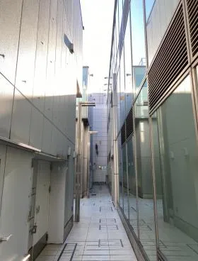 Tres表参道 A棟(旧:CUBRICKS A棟)ビルの外観