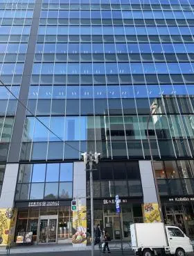 日本ブランズウィックビルの外観