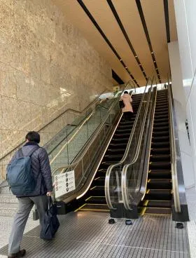 日本ブランズウィックビルの外観