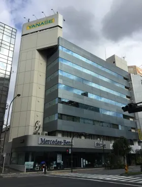 ヤナセ渋谷ビルの外観