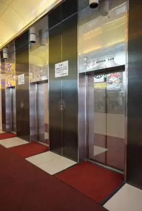 ちとせ会館ビルの外観