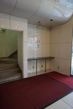 ちとせ会館ビルの外観