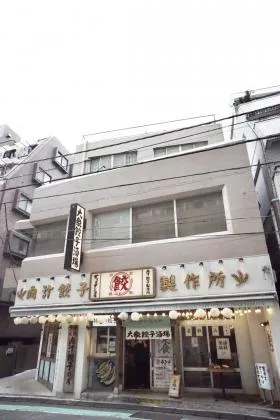 石坂ビルの外観