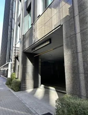 京橋OMビルの外観