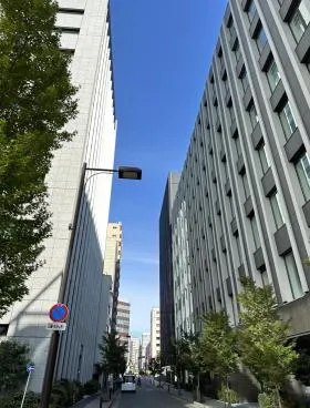 京橋OMビルの外観