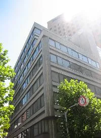 第1秋山ビルディングの外観
