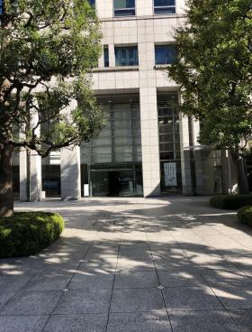 あいおいニッセイ同和損保本社ビルの外観