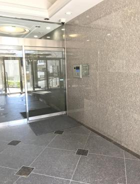 グランディ代官山ビルの外観