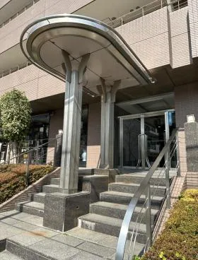 グランディ代官山ビルの外観