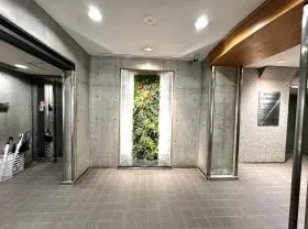 広尾ONビルの外観