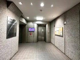 広尾ONビルの外観