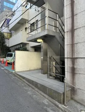 渋谷新泉ビルの外観