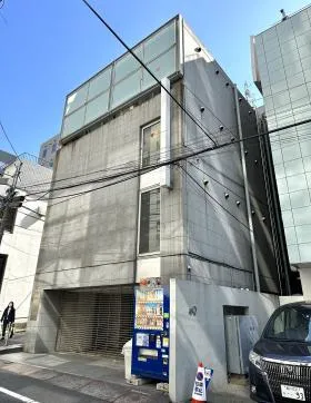 渋谷新泉ビルの外観