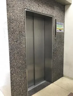 小林ビルの外観