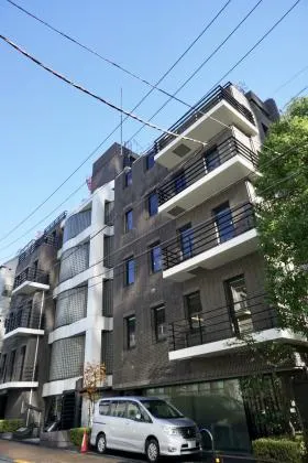エスタ渋谷ビルの外観