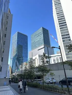 ZEXEL本社ビルの外観