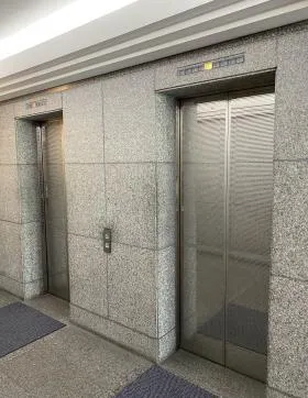 渋谷パインビルの外観