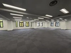 渋谷パインビルの外観